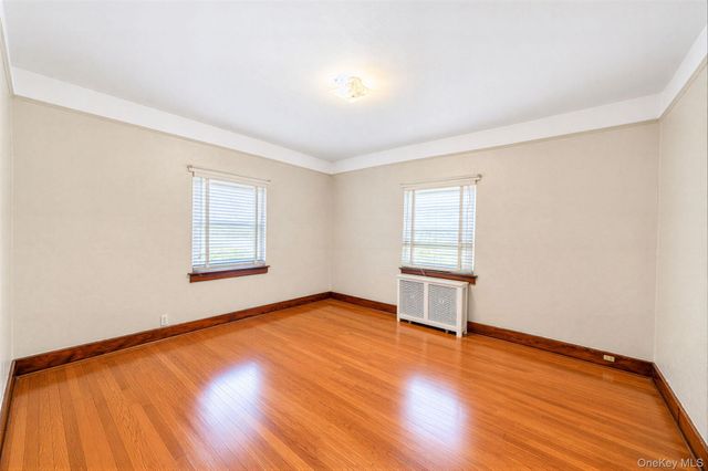 22 Flint Avenue, Hempstead, NY 11550