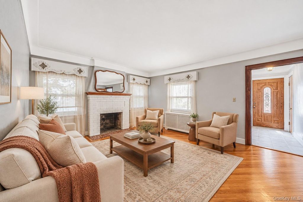 22 Flint Avenue, Hempstead, NY 11550 — photo 4