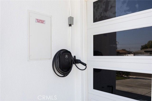 2031 N Pass Ave, Burbank, CA 91505