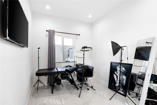 2031 N Pass Ave, Burbank, CA 91505