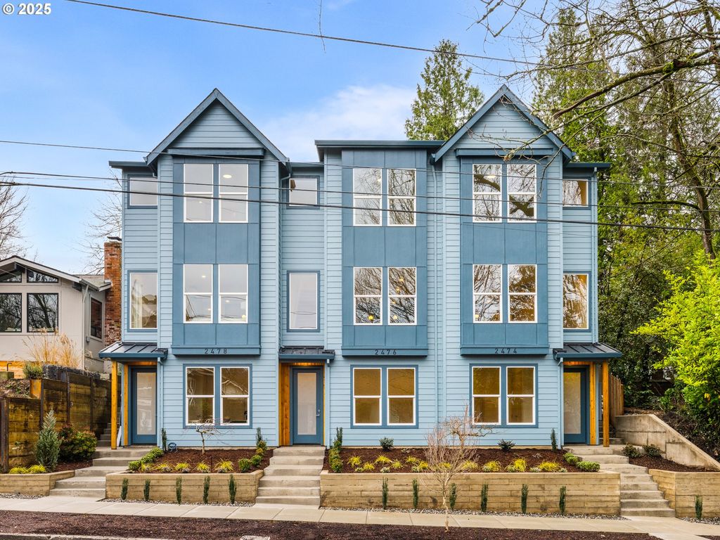 2472 Se LINCOLN St, Portland, OR 97214