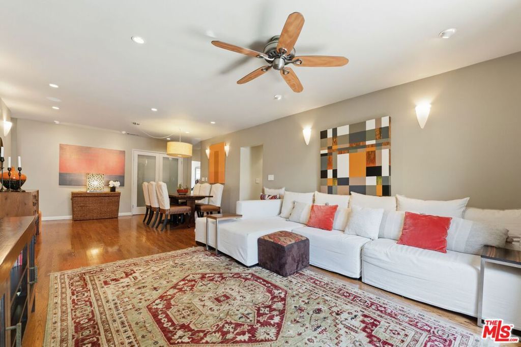 Image 15 of property listing at 5506 Summerhill Drive, Los Angeles, CA 90043