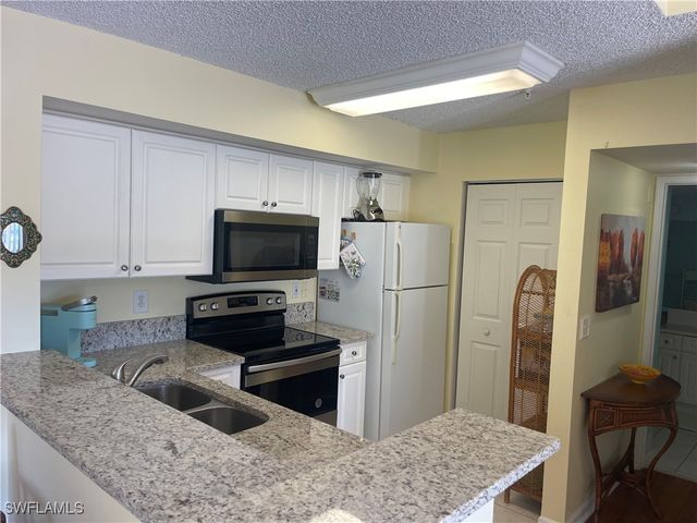 1260 Wildwood Lakes BLVD 201, Naples, FL 34104