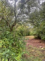 3905 NW Button RD, Topeka, KS 66618