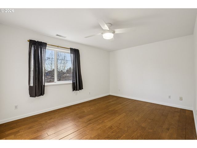 1005 Ne 72ND Ave, Portland, OR 97213