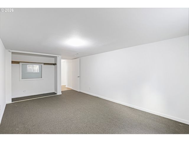 1005 Ne 72ND Ave, Portland, OR 97213