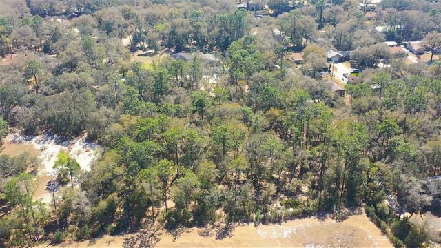 LINCOLN ROAD, Deland, FL 32724