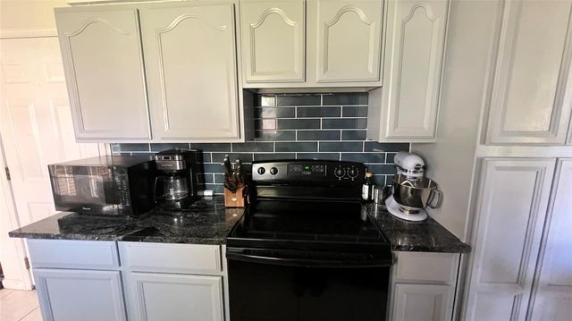 1808 Dolphin Drive, Seabrook, TX 77586