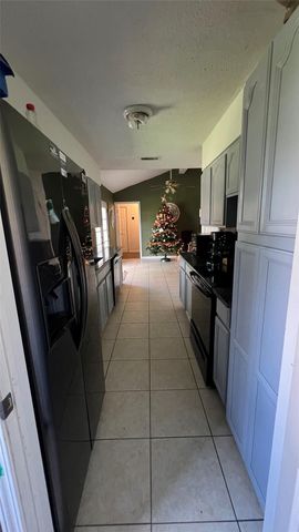 1808 Dolphin Drive, Seabrook, TX 77586