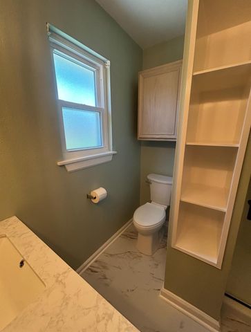 1808 Dolphin Drive, Seabrook, TX 77586