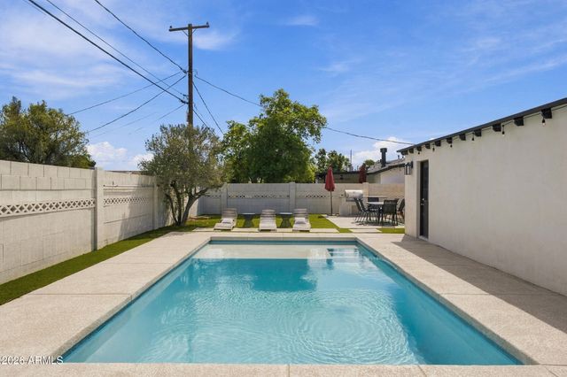 6444 E SHERIDAN Street, Scottsdale, AZ 85257