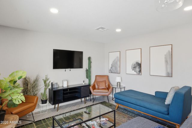 6444 E SHERIDAN Street, Scottsdale, AZ 85257