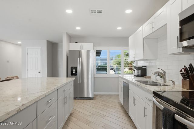 6444 E SHERIDAN Street, Scottsdale, AZ 85257