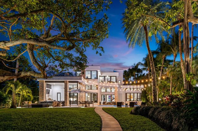 1080 Lake Drive, Delray Beach, FL 33444