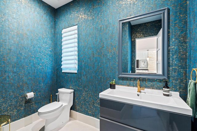 1080 Lake Drive, Delray Beach, FL 33444