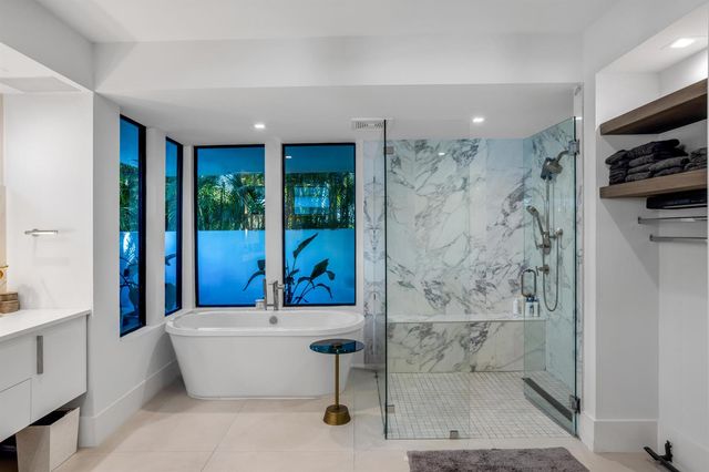 1080 Lake Drive, Delray Beach, FL 33444