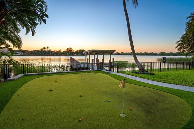 1080 Lake Drive, Delray Beach, FL 33444
