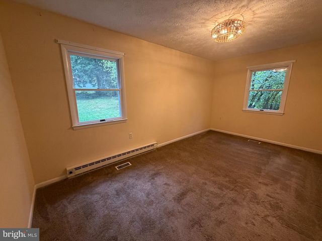 23 MONTAGUE CIR, Winchester, VA 22601