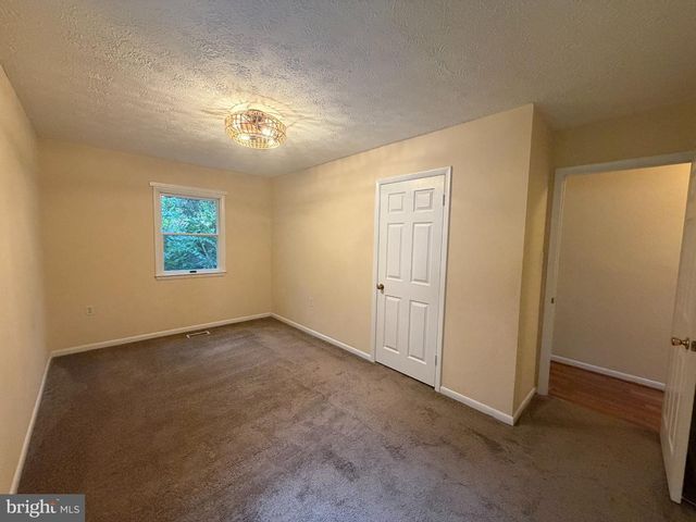 23 MONTAGUE CIR, Winchester, VA 22601