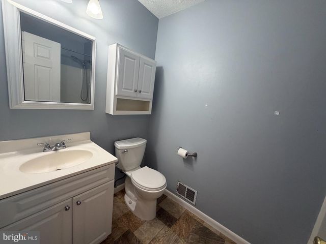 23 MONTAGUE CIR, Winchester, VA 22601