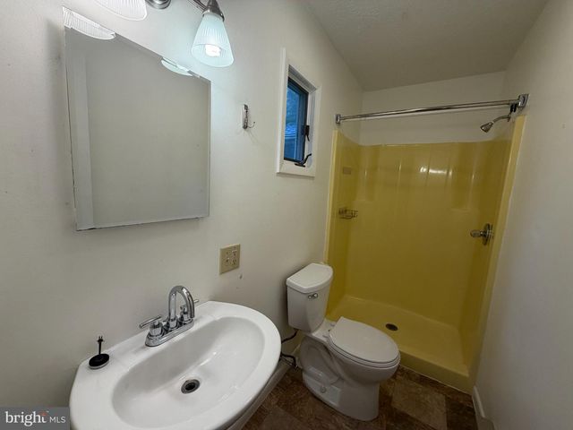 23 MONTAGUE CIR, Winchester, VA 22601