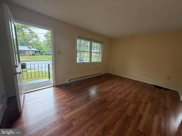 23 MONTAGUE CIR, Winchester, VA 22601