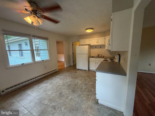 23 MONTAGUE CIR, Winchester, VA 22601