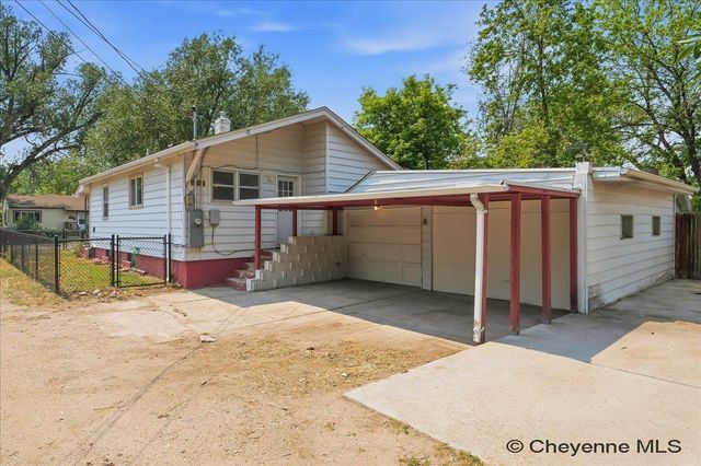 2315 BRADLEY AVE, Cheyenne, WY 82001