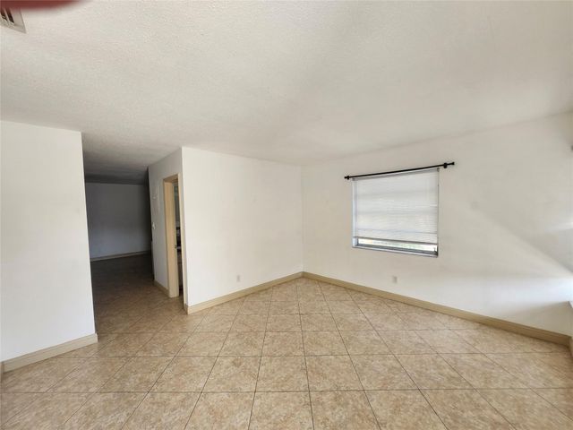 701 NE 36th Street, Oakland Park, FL 33334