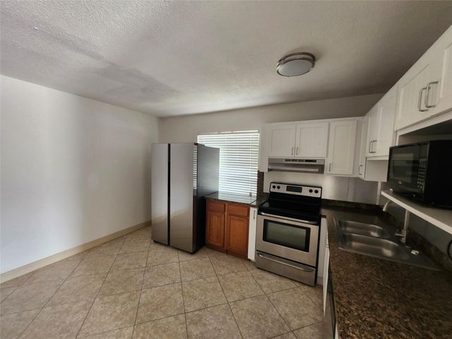 701 NE 36th Street, Oakland Park, FL 33334