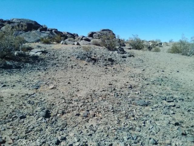 60752 Summers, Landers, CA 92285