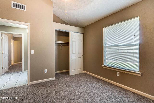 14217 THAYER PEASE Avenue, Horizon City, TX 79928