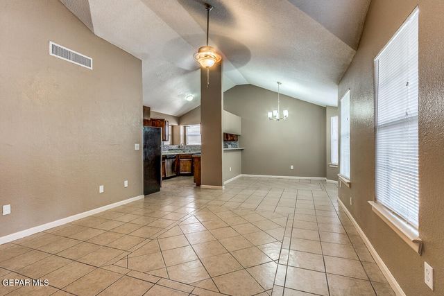 14217 THAYER PEASE Avenue, Horizon City, TX 79928
