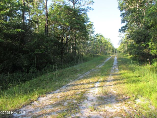 1300 Beech Road, Southport, NC 28461