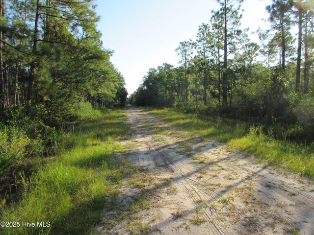1300 Beech Road, Southport, NC 28461
