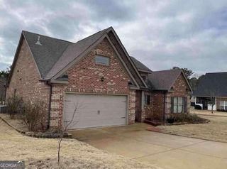 3349 Alhambra Circle, Hampton, GA 30228
