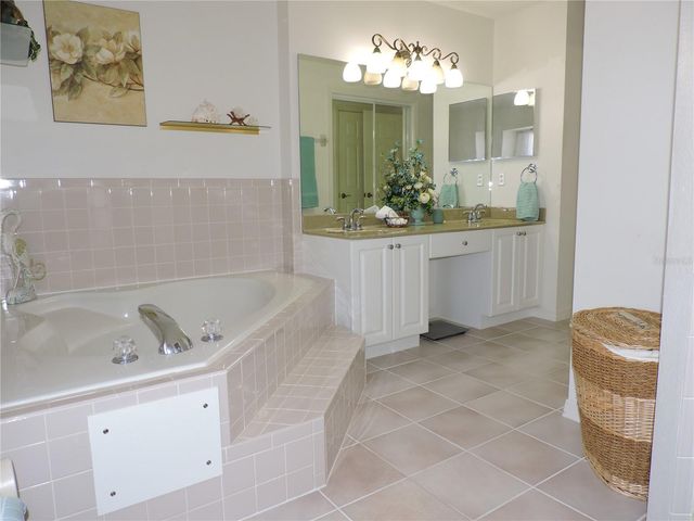 1010 DESTIN DRIVE, Lake Wales, FL 33898