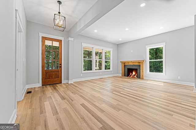 182 Cherry Rose Lane, Hartwell, GA 30643