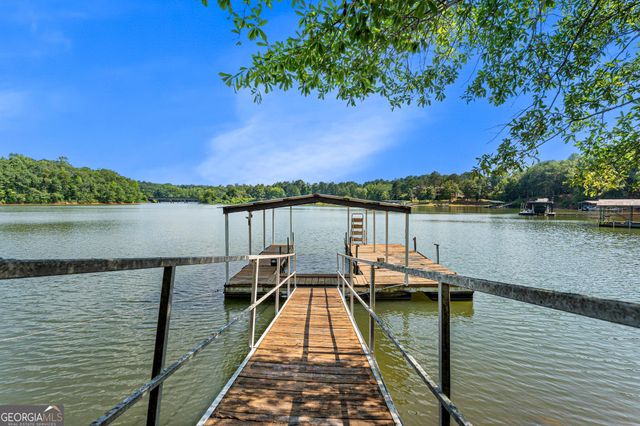 182 Cherry Rose Lane, Hartwell, GA 30643