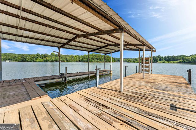 182 Cherry Rose Lane, Hartwell, GA 30643