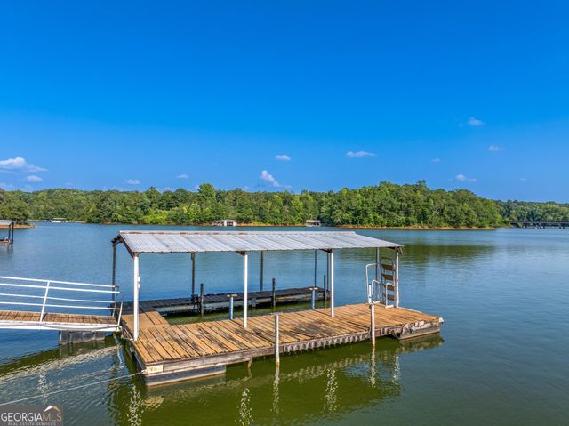 182 Cherry Rose Lane, Hartwell, GA 30643