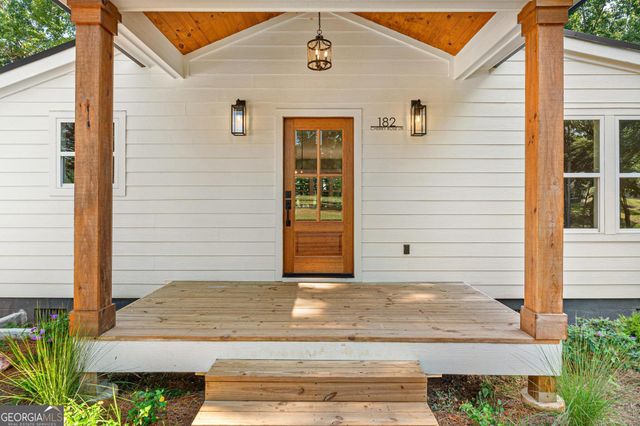 182 Cherry Rose Lane, Hartwell, GA 30643