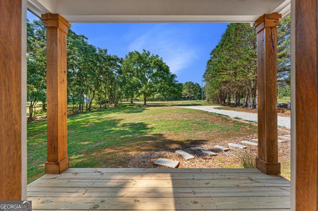 182 Cherry Rose Lane, Hartwell, GA 30643