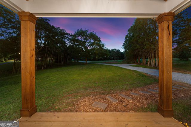 182 Cherry Rose Lane, Hartwell, GA 30643