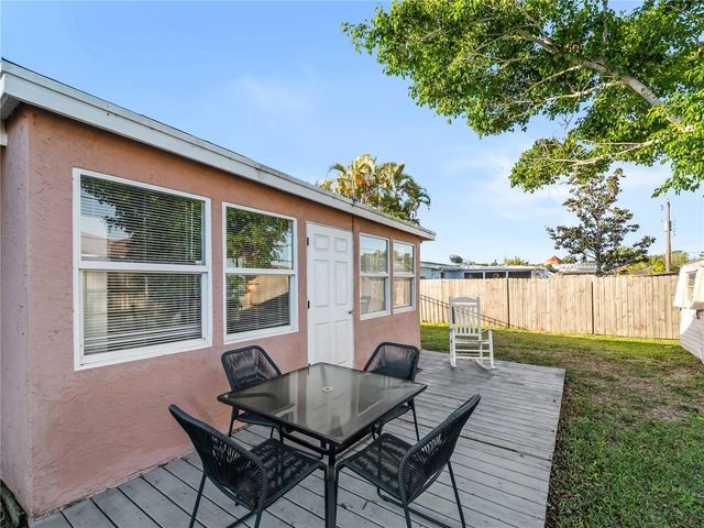 1328 JAMAICA ROAD, Venice, FL 34293