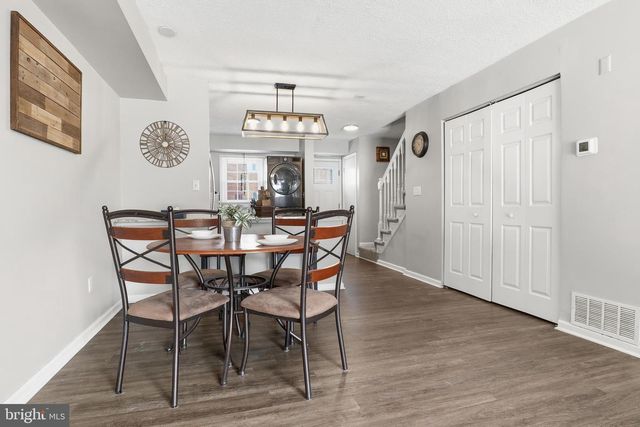 1752 DEVERS RD, York, PA 17404