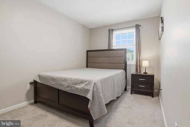 1752 DEVERS RD, York, PA 17404