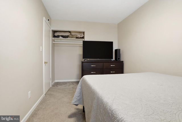 1752 DEVERS RD, York, PA 17404