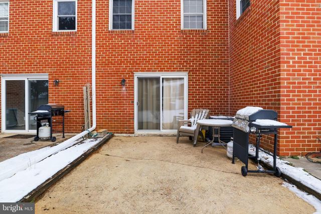 1752 DEVERS RD, York, PA 17404