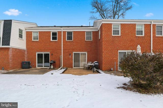 1752 DEVERS RD, York, PA 17404